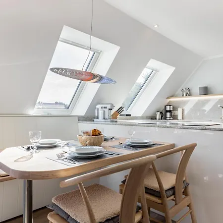 Meisennest - Wohlfuehloase In Strandnaehe Mit Sauna Und Kamin In Westerland, Sylt Апартаменты Вестерланд