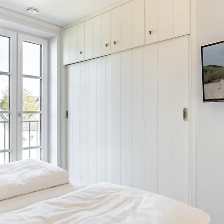 Апартаменты Meisennest - Wohlfuehloase In Strandnaehe Mit Sauna Und Kamin In Westerland, Sylt Вестерланд